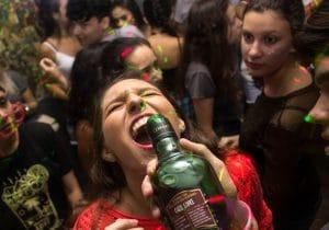 woman reflects on her drinking as part of a 2019 drug addiction resolution